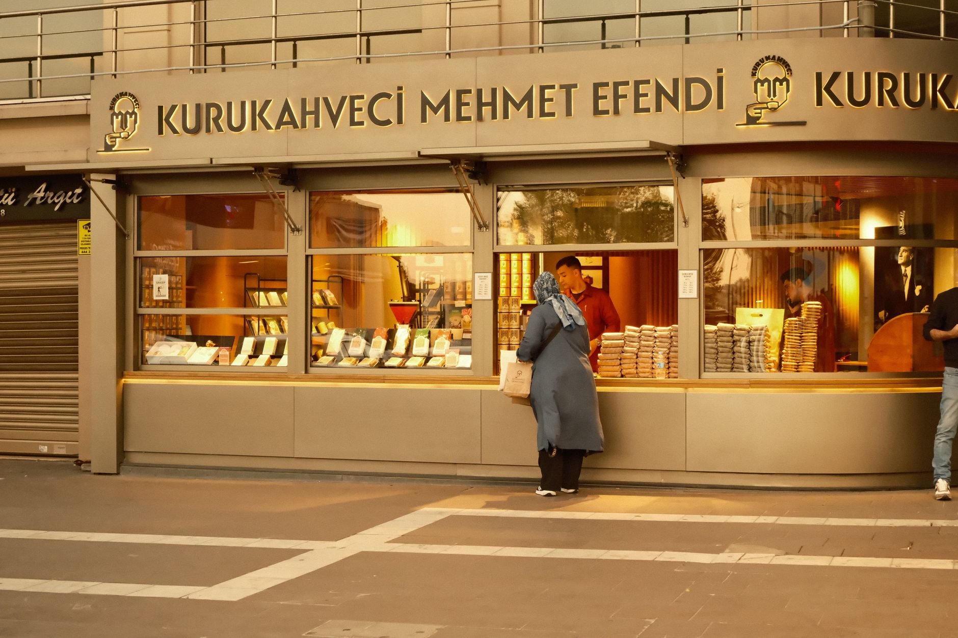 UZMAN LASTİK-Çokşen Oto Lastik Yerel İşletme fotoğrafı 6